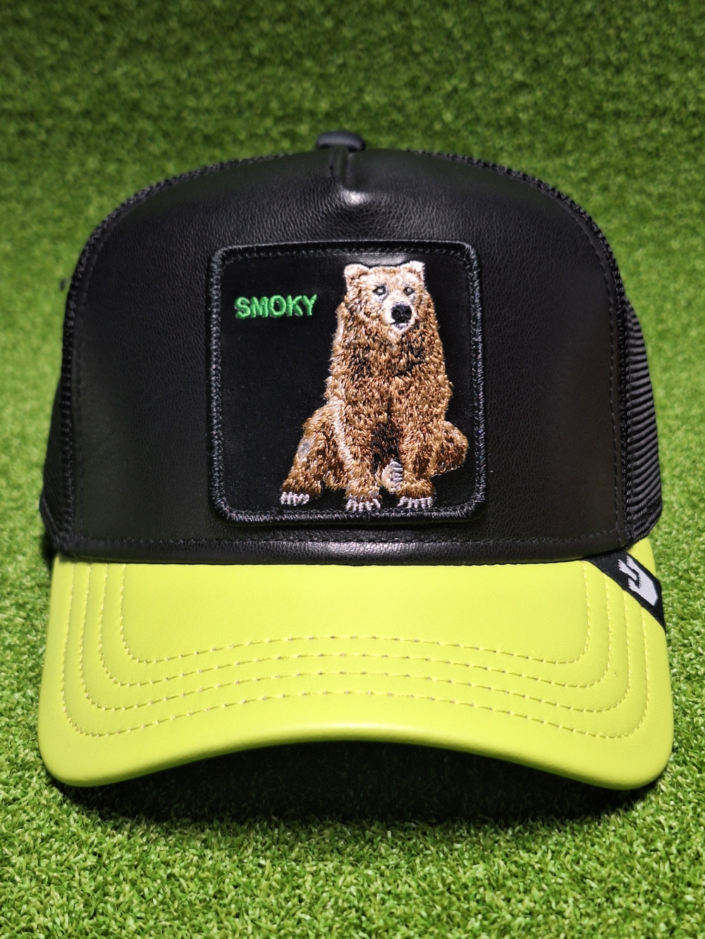 Goorin Bros The Farm Smoky Shleather Bear Grizzly Snapback Trucker Hat Cap NWT